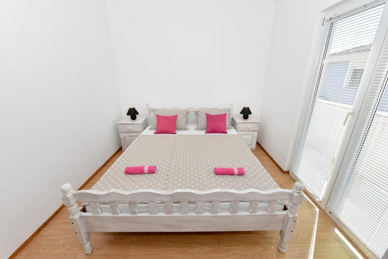 ויר Apartments Krepo מראה חיצוני תמונה