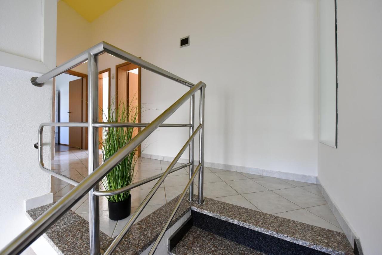 ויר Apartments Krepo מראה חיצוני תמונה